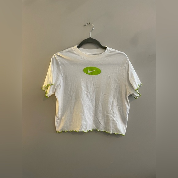 Nike White T Shirt with Green Ruffle Edge and Green Nike Swish Cropped - Picture 1 of 5